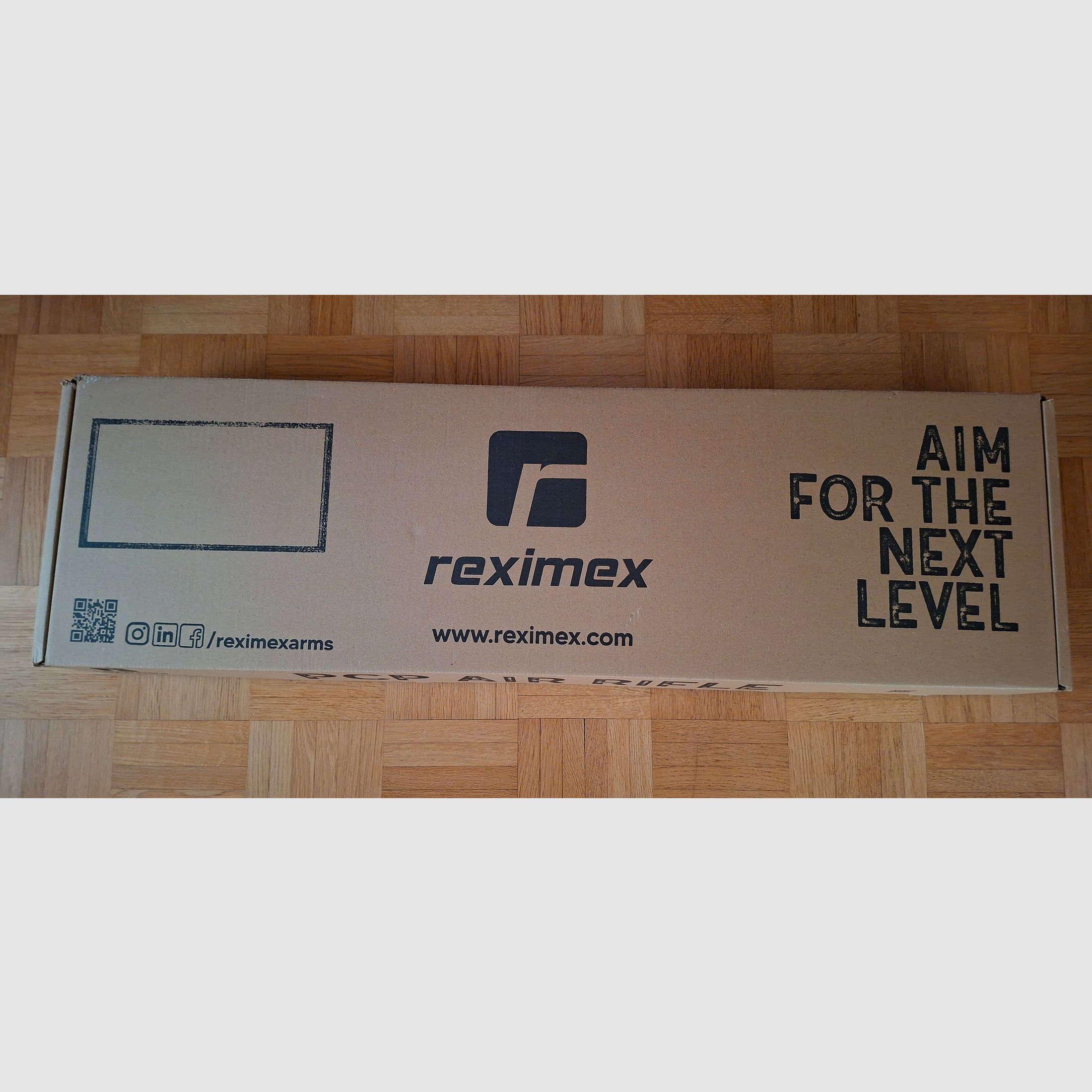 Reximex Tormenta W Lite PCP air rifle 4.5 mm (P18)
