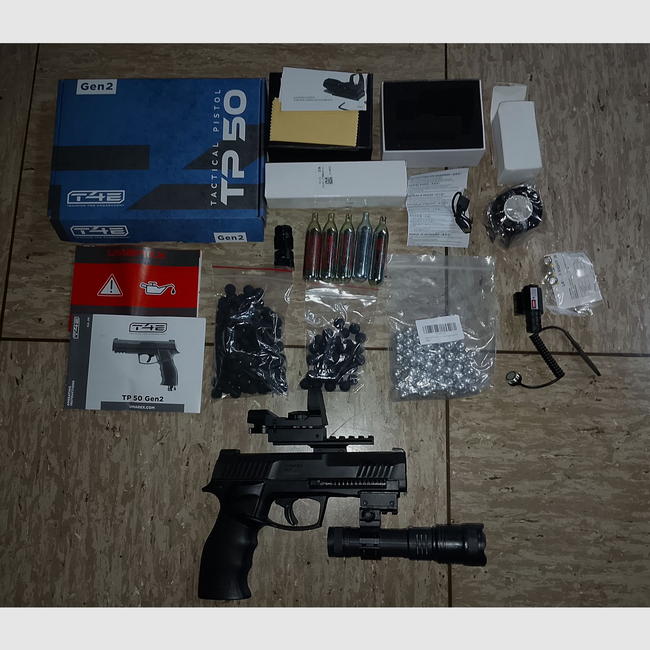 Hdp50 Tp50 T4E RAM .50  Gen 2 mit Visier Rot Grün Punkt Top Mount Scope + CO2 Kapseln + Flashlight Zoom Strobo + Laser + Alu Kugeln Rubberballs neu 