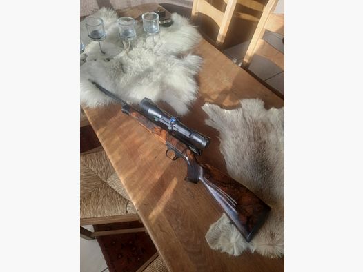 Blaser R93 Attache, .30-06, Sonderholz, Lauf kanneliert, Mündungsgewinde 15/1, Zeiss, Schalldämpfer Roedale