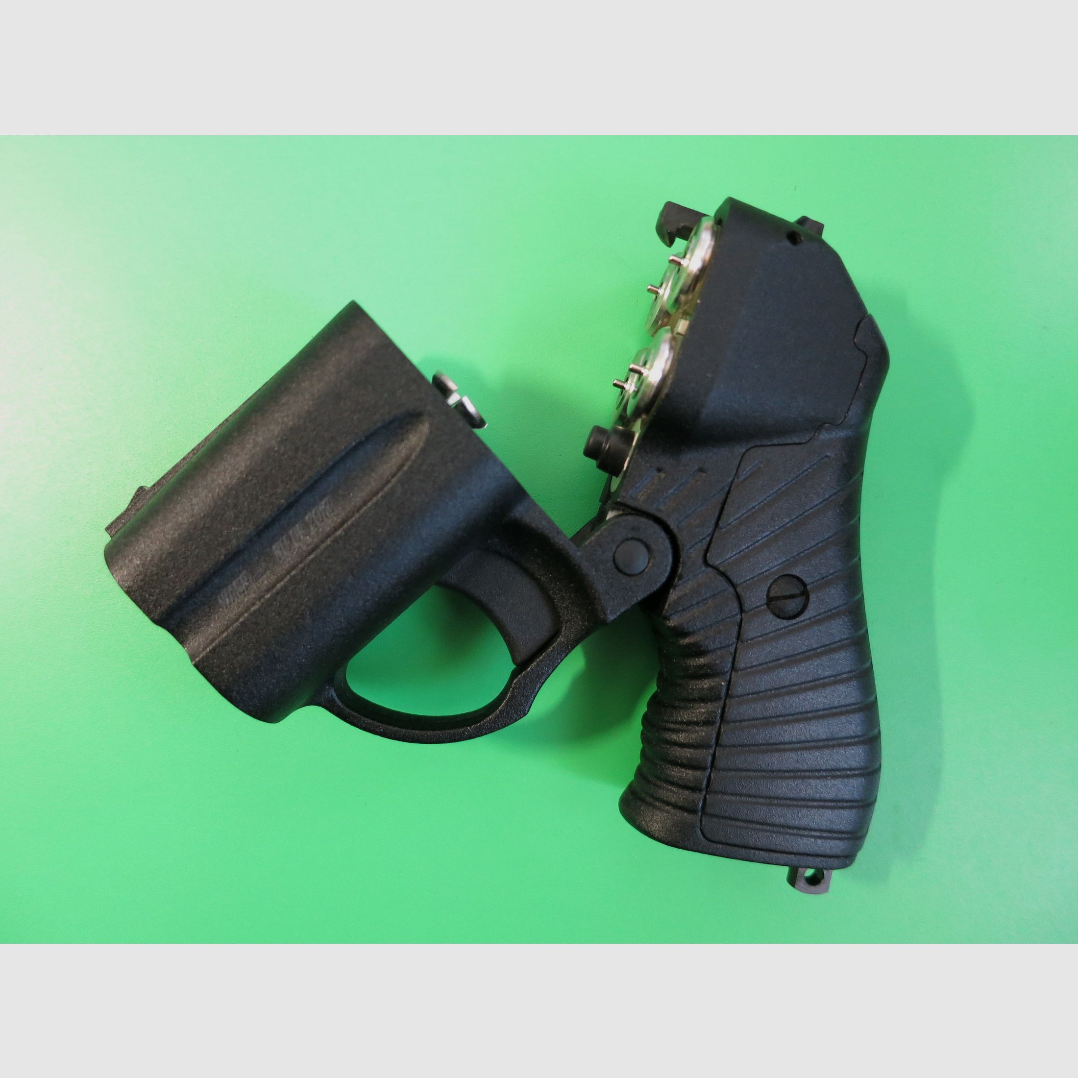 Self-defense and signal pistol OSA Non-lethal pistol PB-4-2 WASP, cal. 18.5 mm, display piece #69