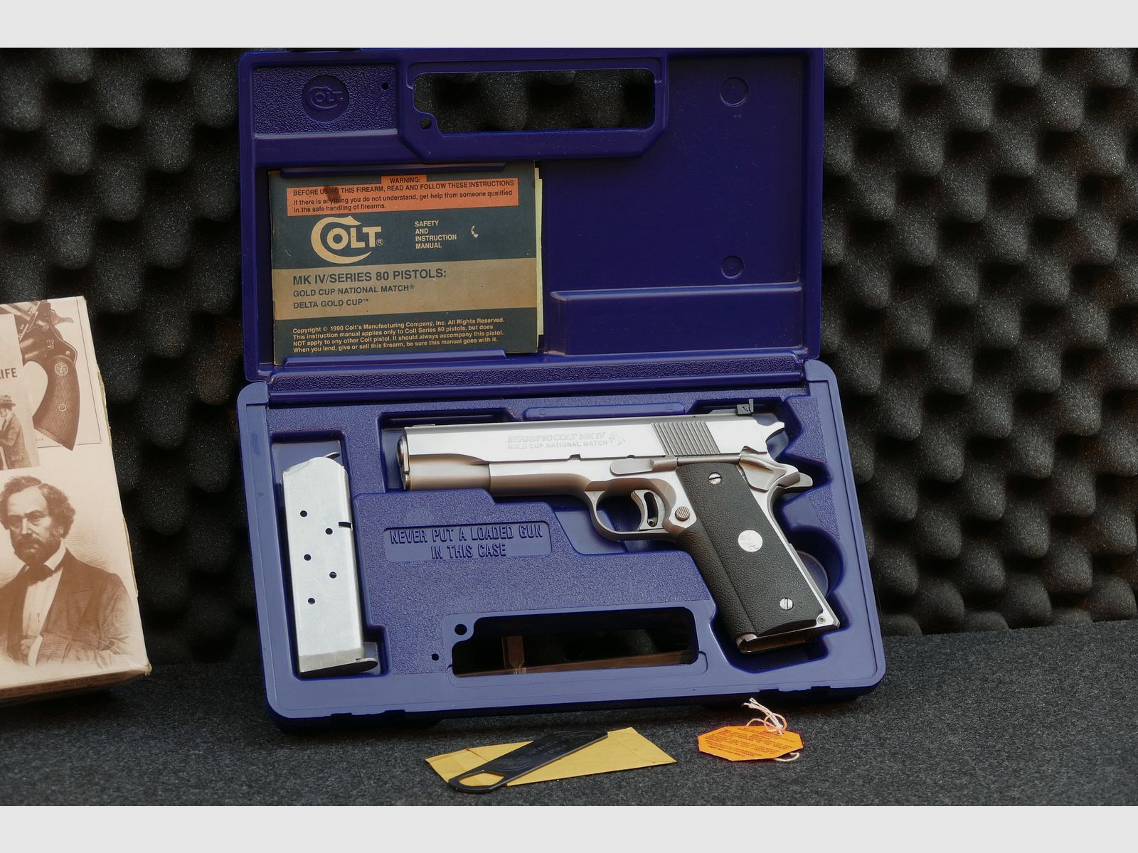 Colt Series 80 MK IV — Gold Cup National Match — .45 Auto (.45 ACP), stainless steel