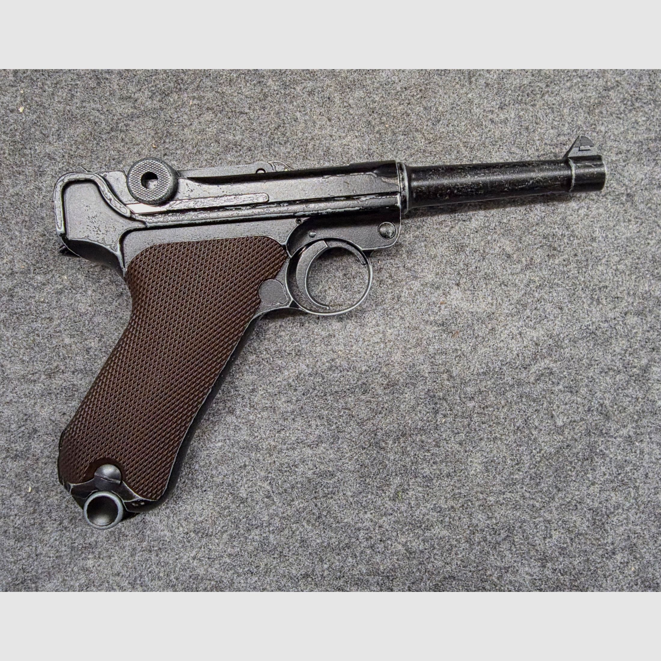 Umarex Legends P08 Luger WWII Special Edition Co2 Pistole mit Blowback  Cal. 4,5 mm Stahl BB
