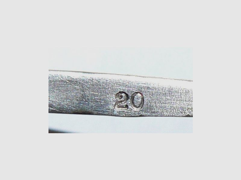 Deutsches Kreuz mit Etui aus Wk2 