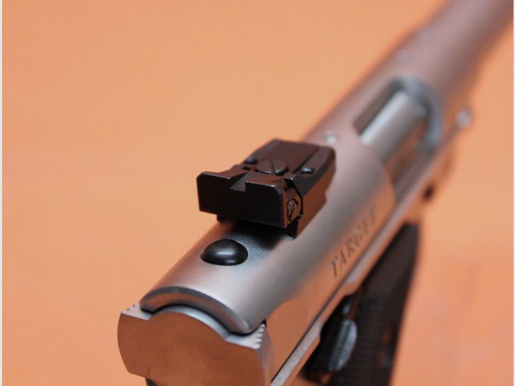 Ruger Ha.Pistol .22lr Ruger MARK IV Target Stainless THR 5.5" barrel/ thread 1/2-28 (.22lfB/.22L.R. MK4)