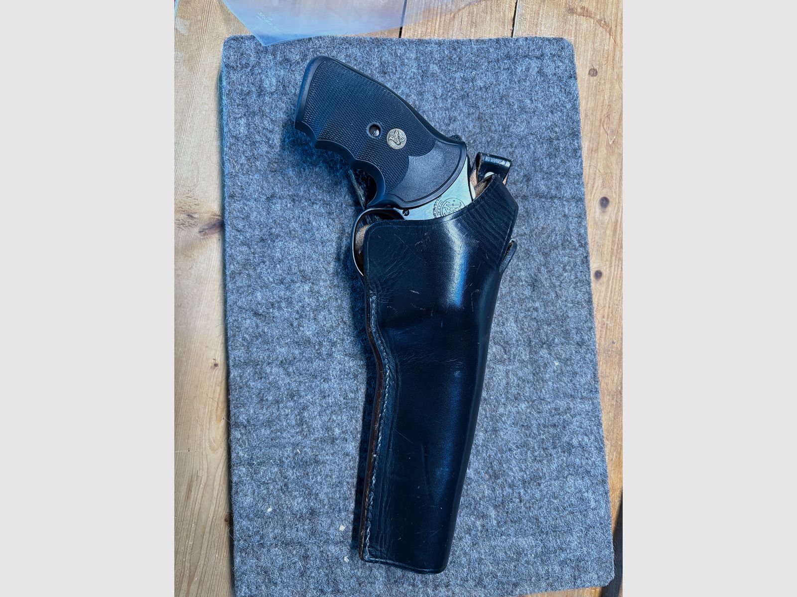 S&W Mod. 28 Highway Patrolman Revolver .357 Pachmayr Sickinger 6