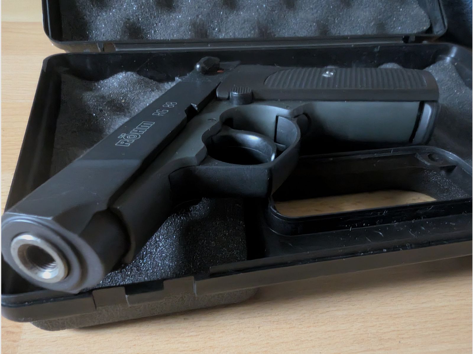 Röhm RG 88 Schreckschusspistole 9 mm P.A.K. / Frei ab 18 Jahren