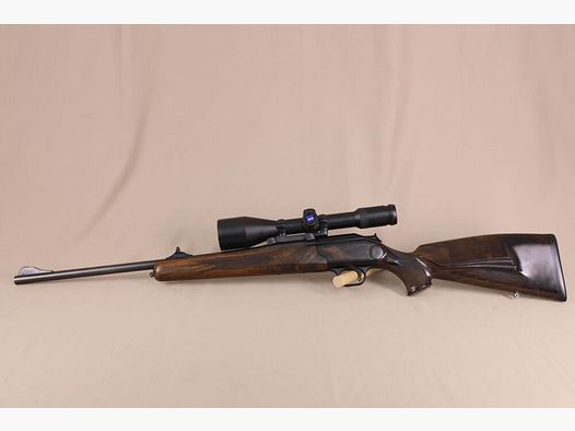 Blaser R93 Luxus // bel. Zeiss-Zielfernrohr // Holzkugel