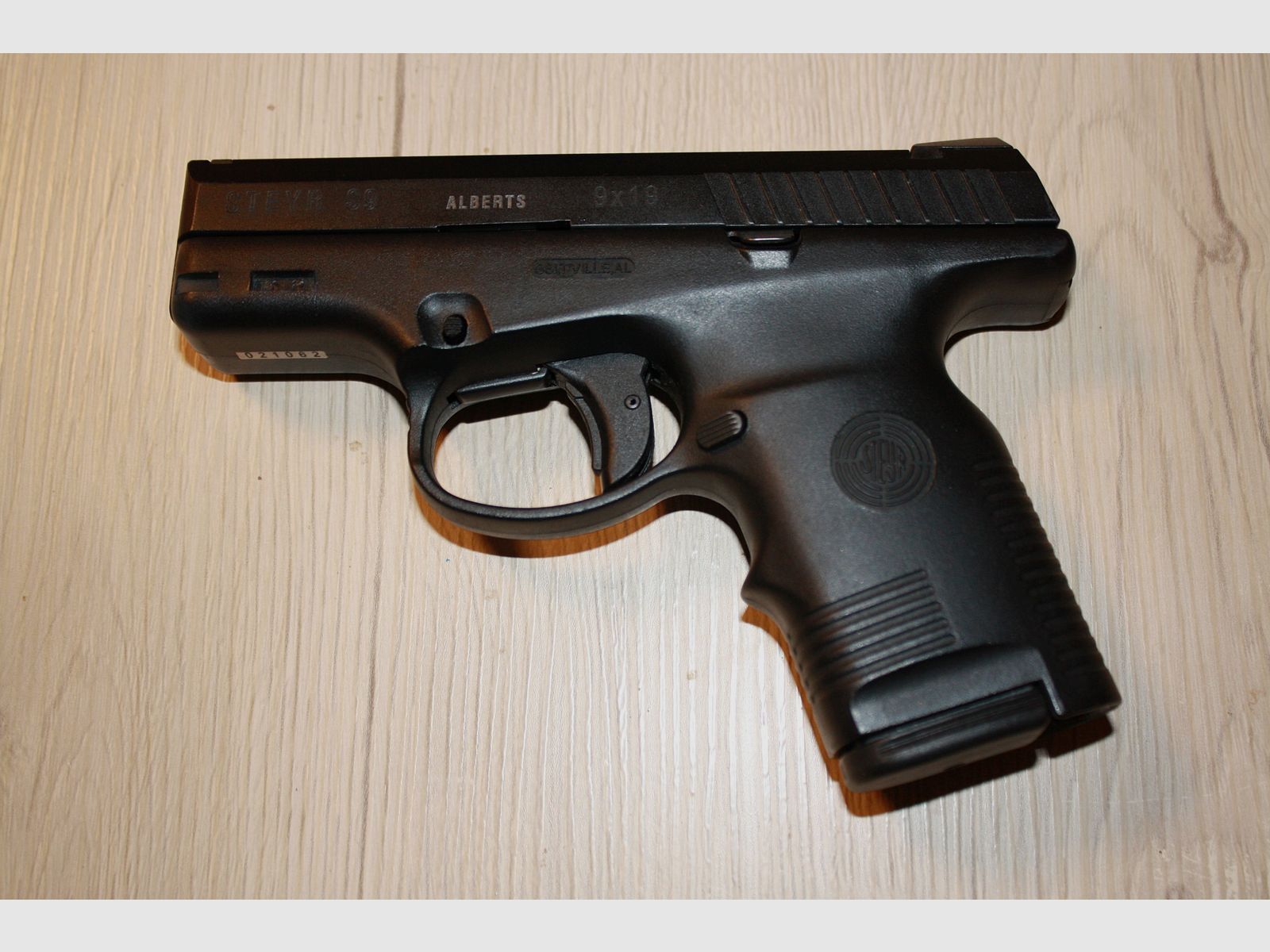 Steyr S9 Pistolet 9x19 z akcesoriami