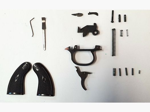 Nanno Hübenbecker Free Parts Set Revolver NHM Model 6 - .22lr 20 Parts