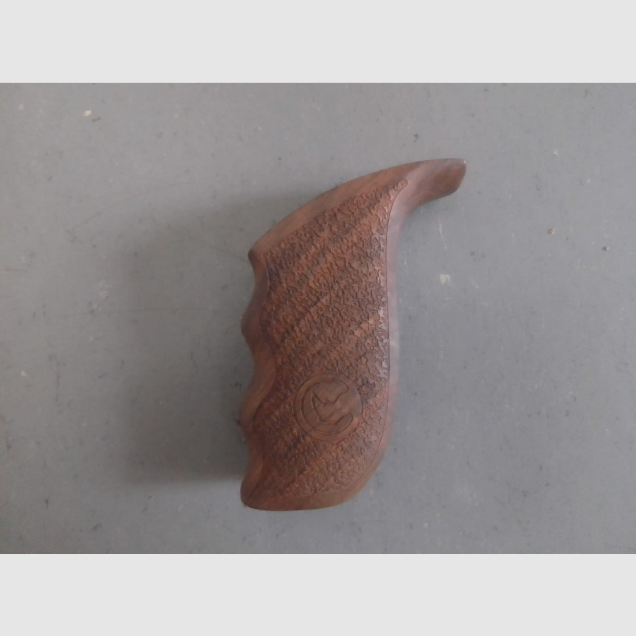 Chiappa Rhino wooden grip / walnut grip