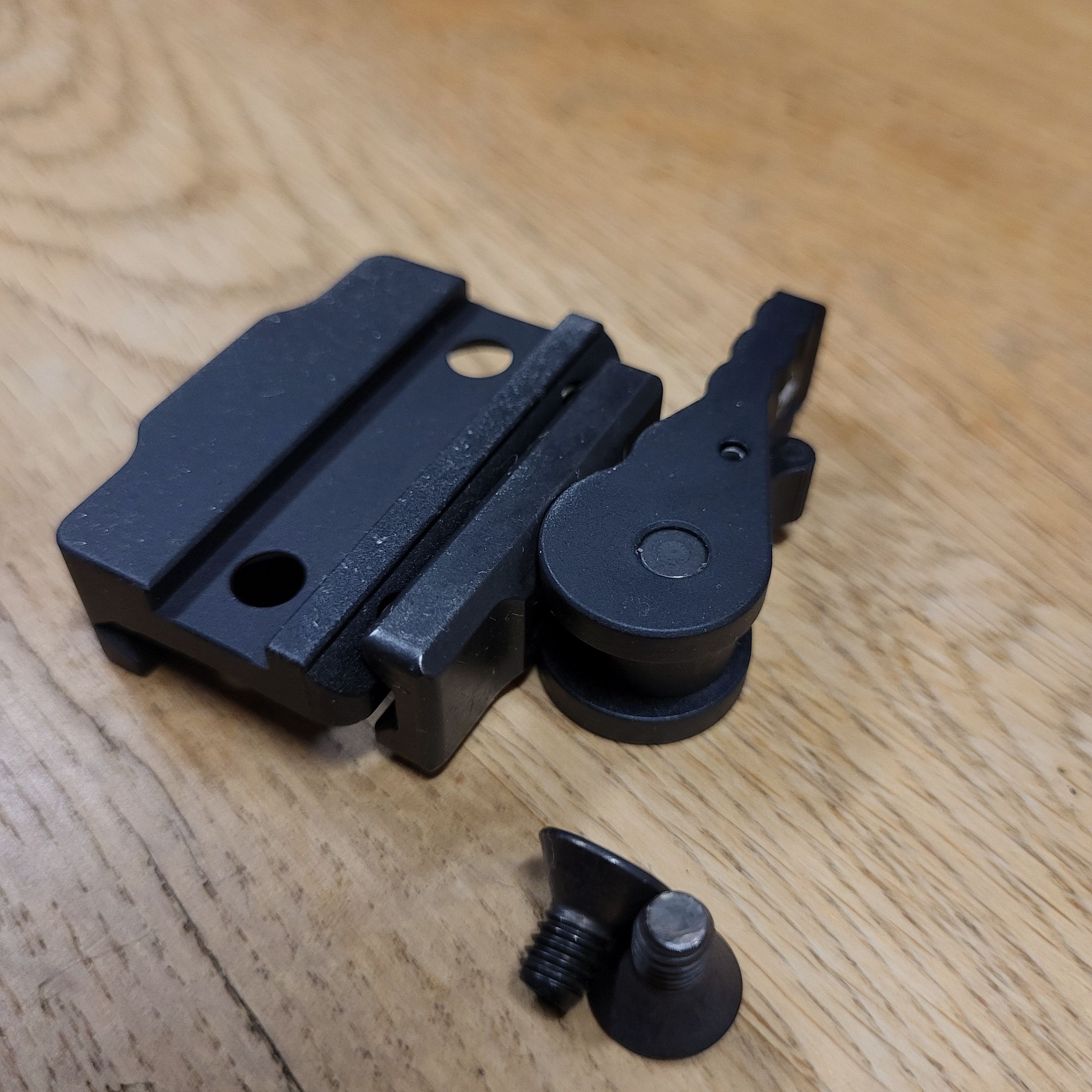 Hochwertige Picatinny QD von BT für Monopod Universal und alle Bipods
