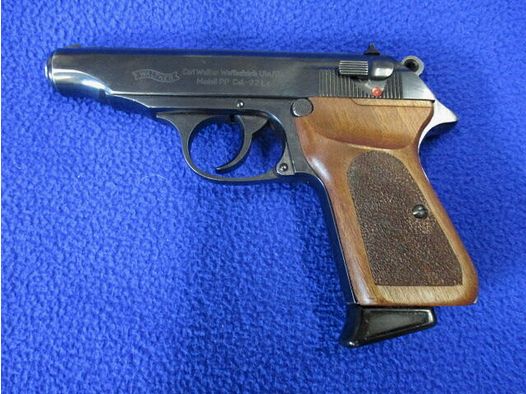 Pistola Walther PP .22lr con empuñaduras de madera - supuestamente policía inglesa - PP