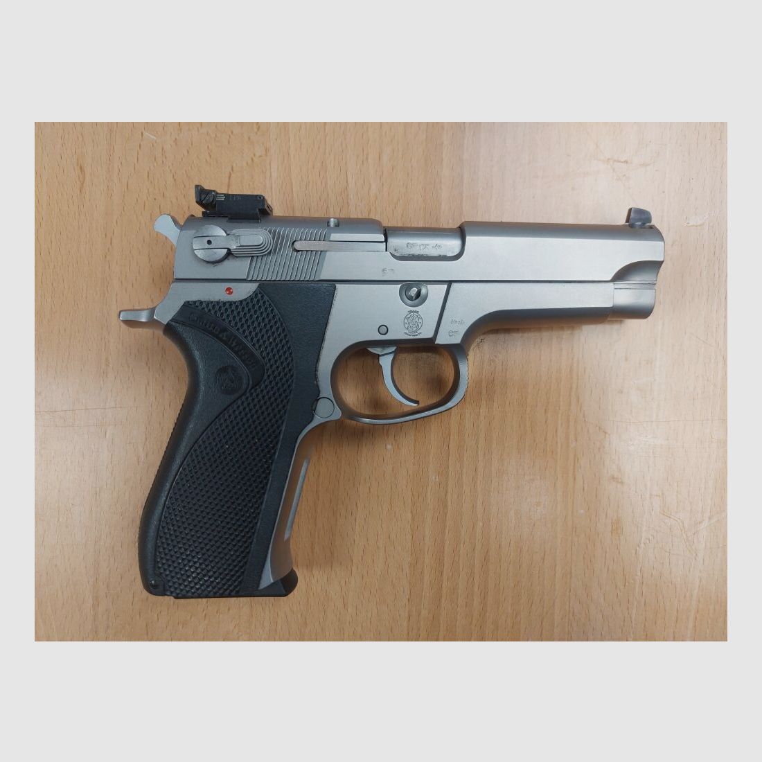 Smith & Wesson, USA M 5906