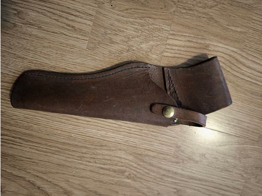 Revolver holster leather