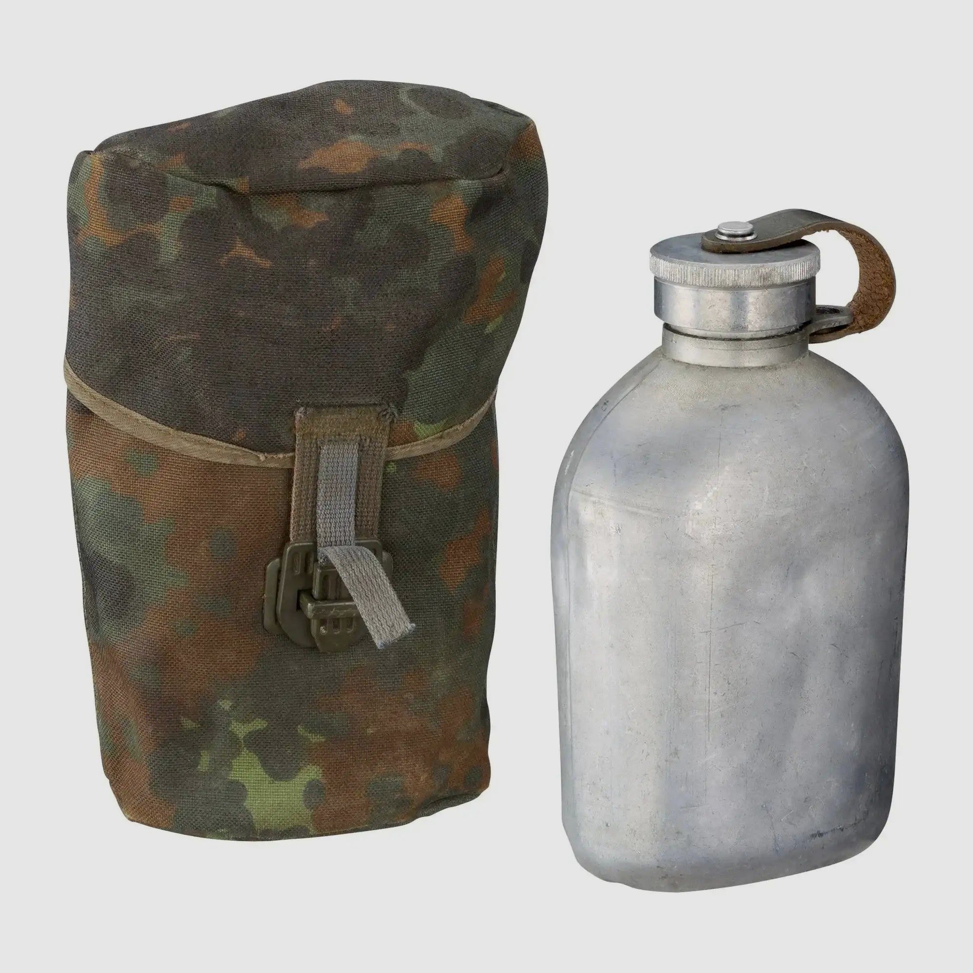 Bundeswehr Oryginalna Bundeswehr Oryginalna Butelka Polowa Aluminium z Pokrowcem Kamuflaż Używana