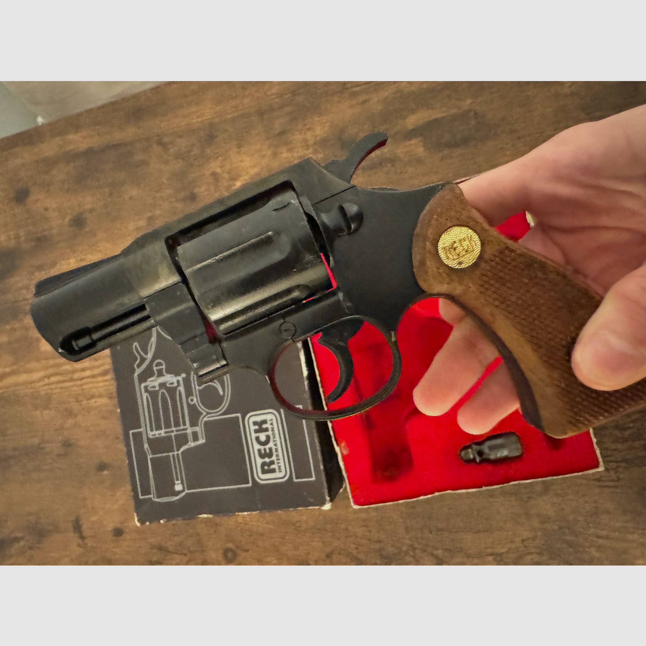 Reck Cobra objet de collection avec boîte d'origine 6 coups