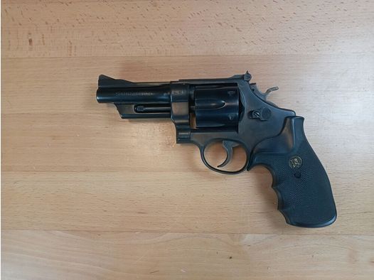 Smith & Wesson M 28-2 Patrullero de Carretera