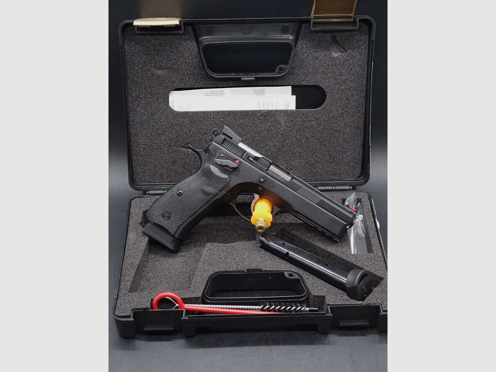 CZ 75 SP 01 Shadow Kaliber 9mm Luger NEUWAFFE 75 SP 01 Shadow