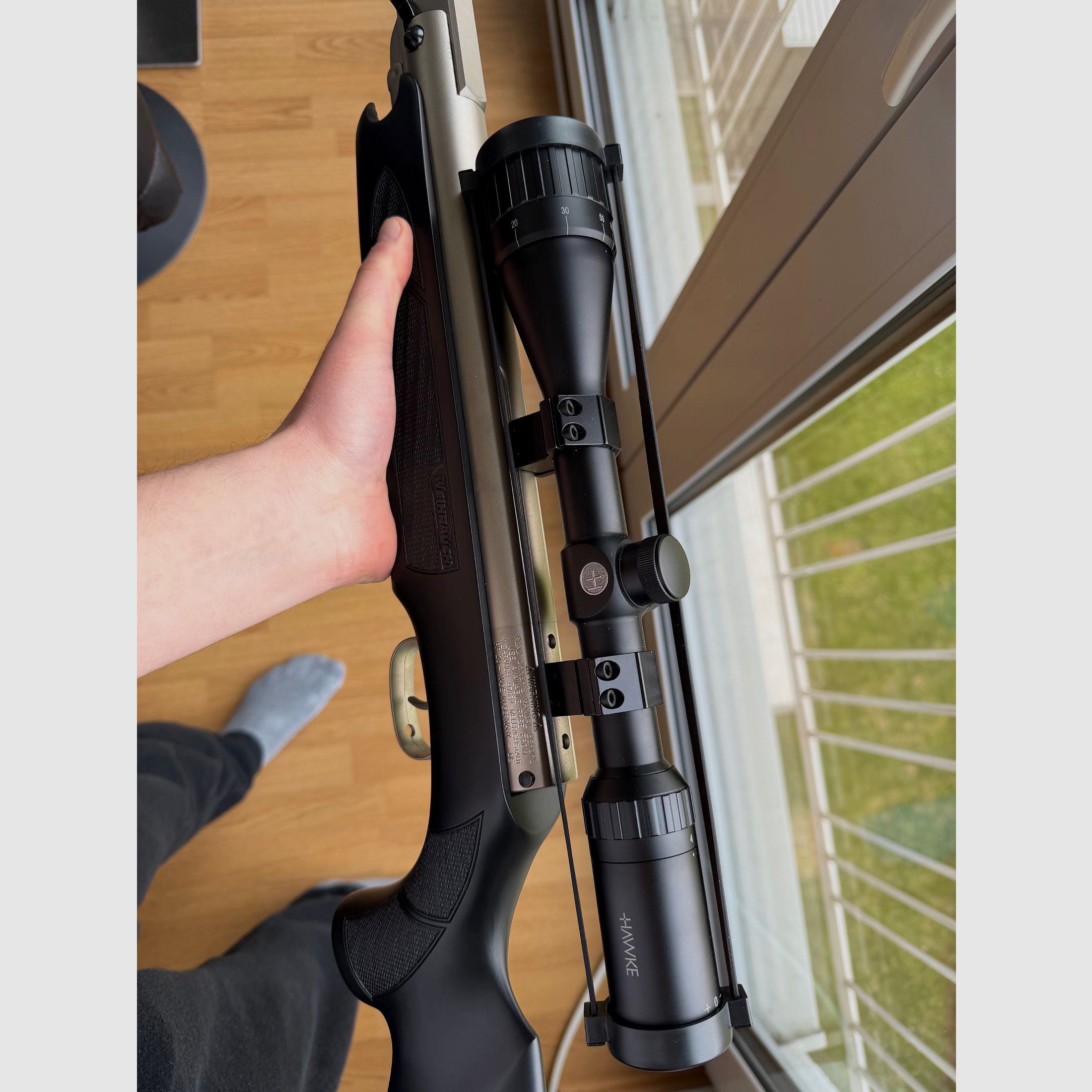 Weihrauch HW 35K F Black Silence – 4.5 mm, incl. silencer & scope + bag