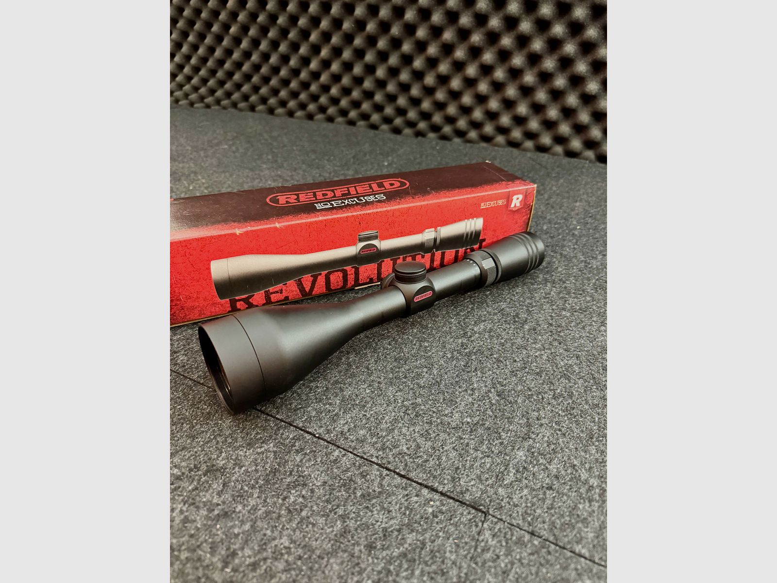 Redfield Revolution Zielfernrohr 3-9x50 in OVP, neuwertig