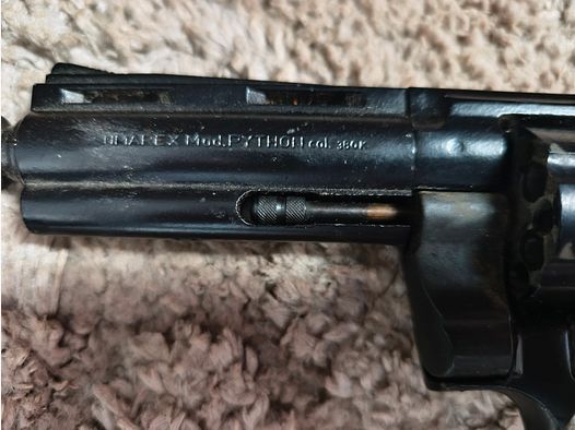 Schreckschussrevolver van het type Bruni Magnum 380 Python
