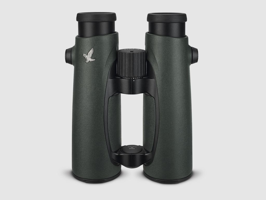 Swarovski EL 10x42 W B binoculars - ACTION!
