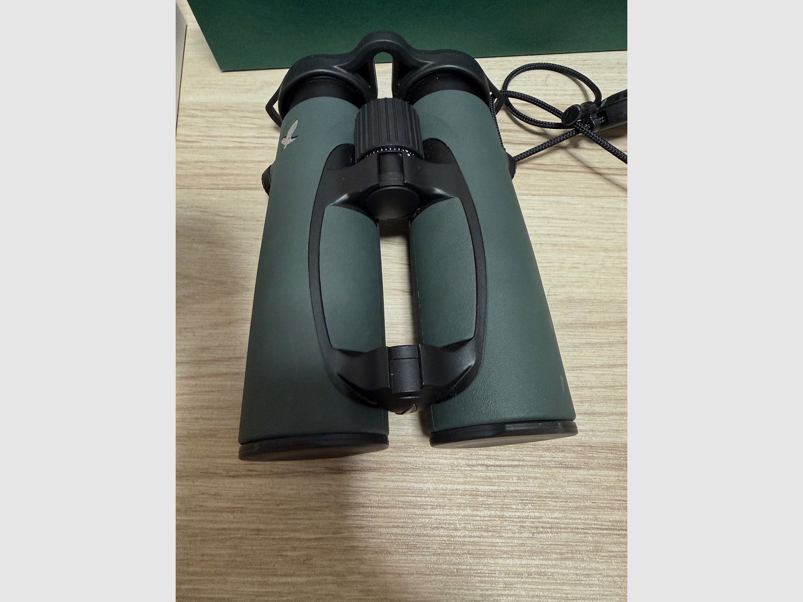 Swarovski EL 8.5x42 WB binoculars as good as new