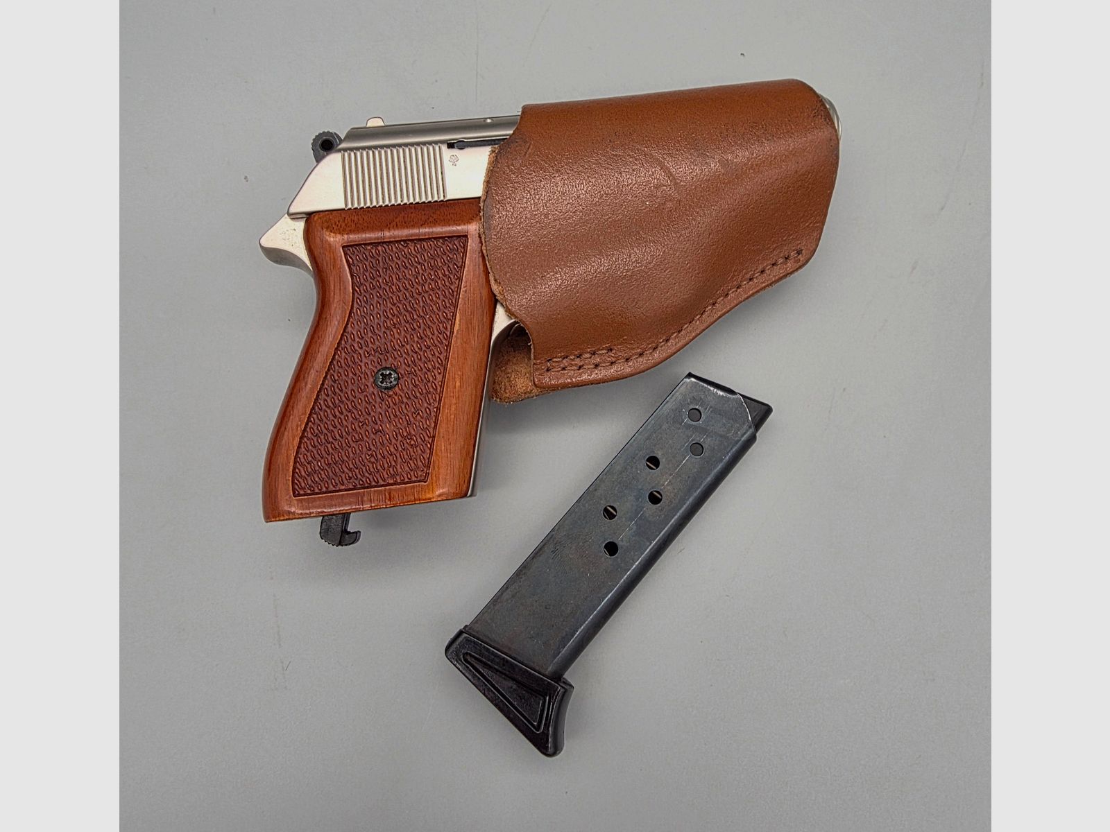 Röhm RG800 PPK clones PTB 414 velour nickel wood grip from the year 1993 caliber 8mm K blank SRS RG 800