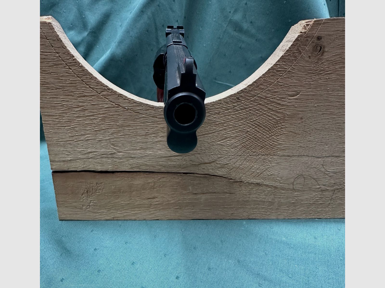Smith & Wesson Revolver 586 Kaliber 357 Magnum, Bild 5 von 6