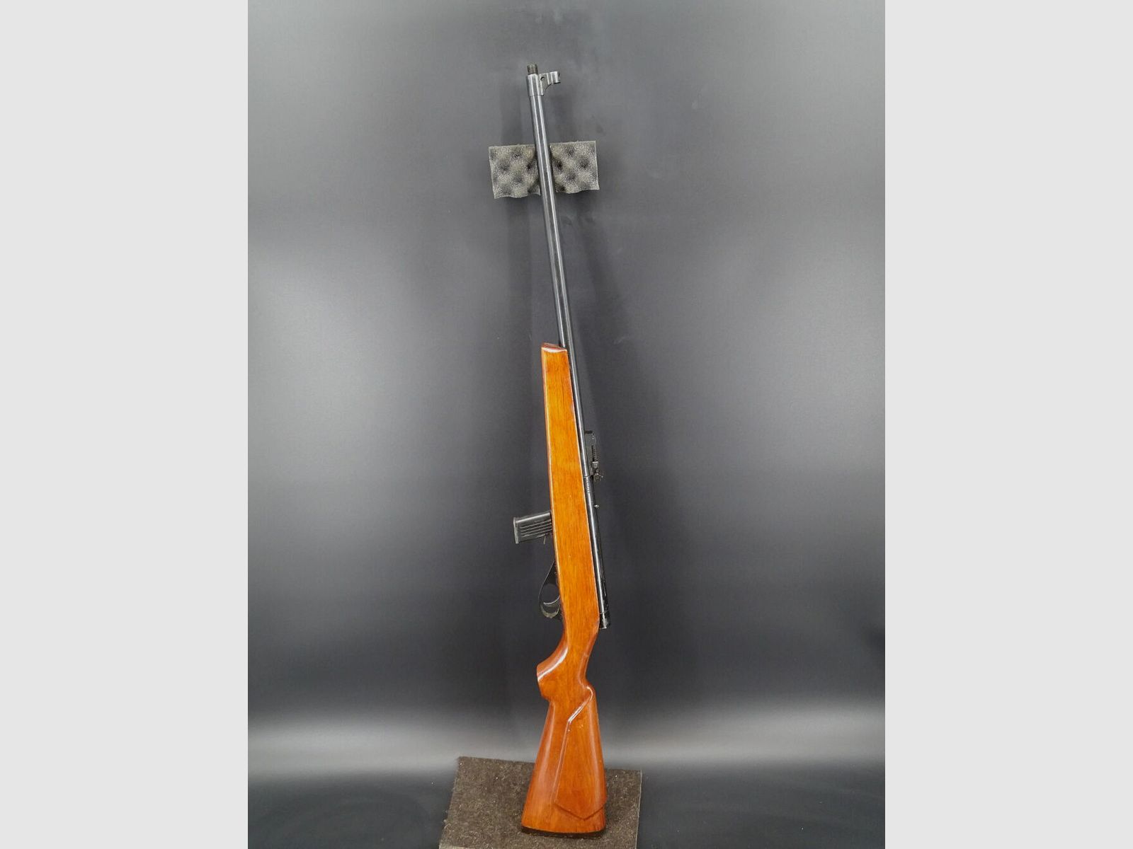 Umarex JW 10 Norinco semi-automatisch geweer kaliber .22lr met schroefdraad 1/2x20 UNF JW 10