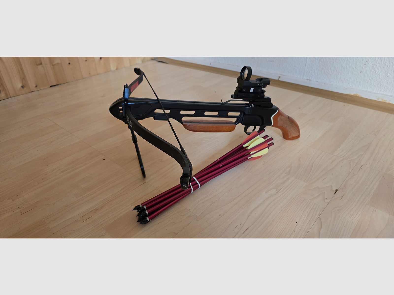 Pistolenarmbrust Phyton 150A1H mit Holzgriff, 150lbs