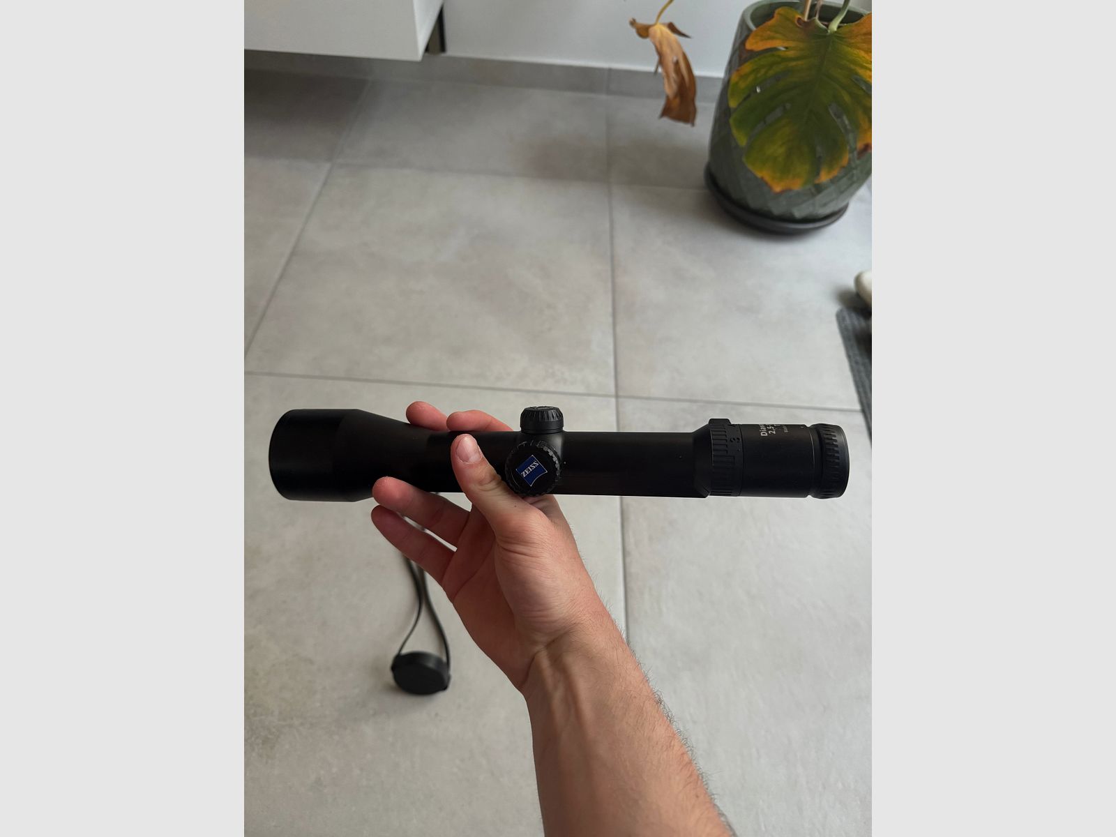 Zeiss Victory Diavari riflescope 2.5–10x50 / internal rail