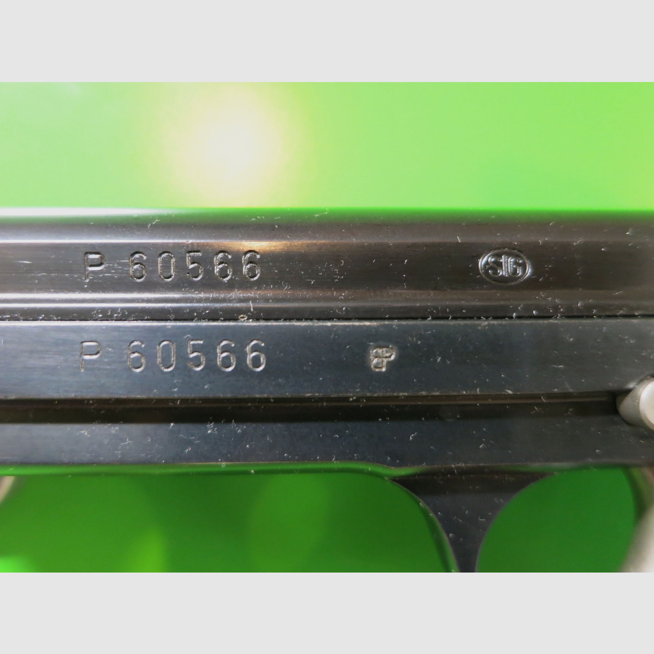 Halbautomatische Pistole SIG P210, Pistole 49 Kal. 9mm Luger      #44-