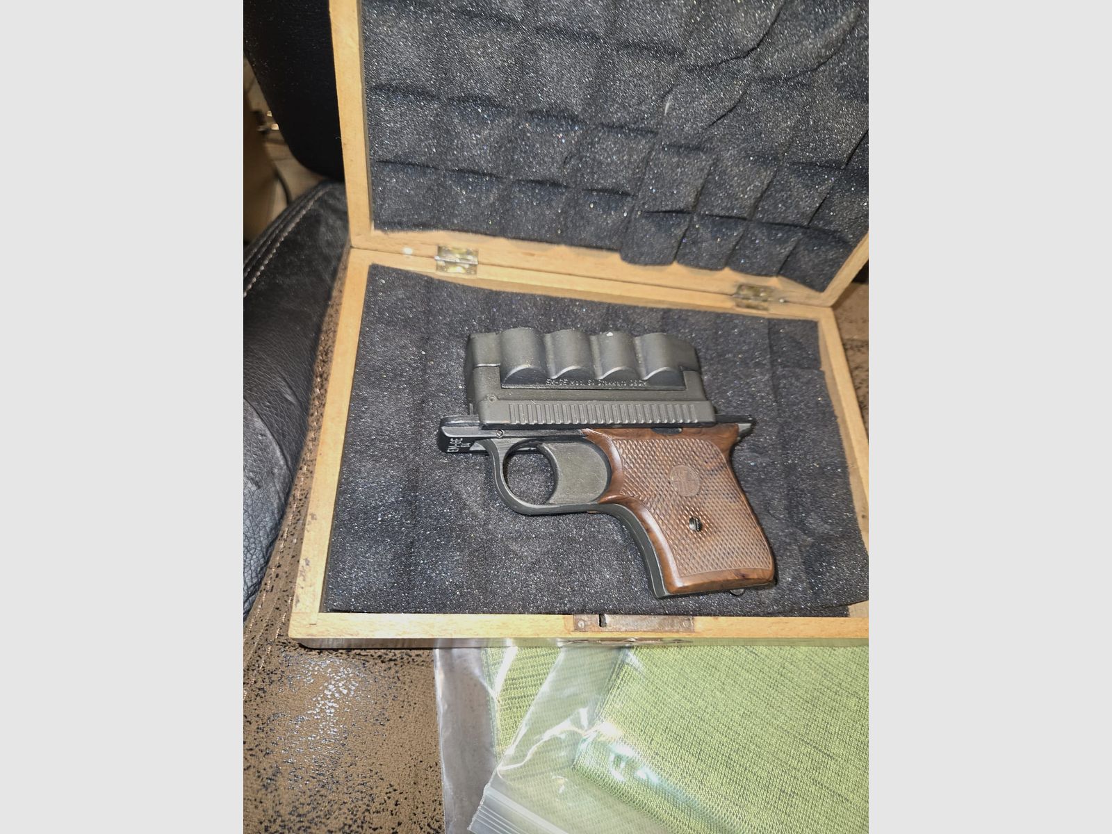 Achtung Sammler. Signalgerät, EM-GE 64. Stakkato DBGM, 6mm knall