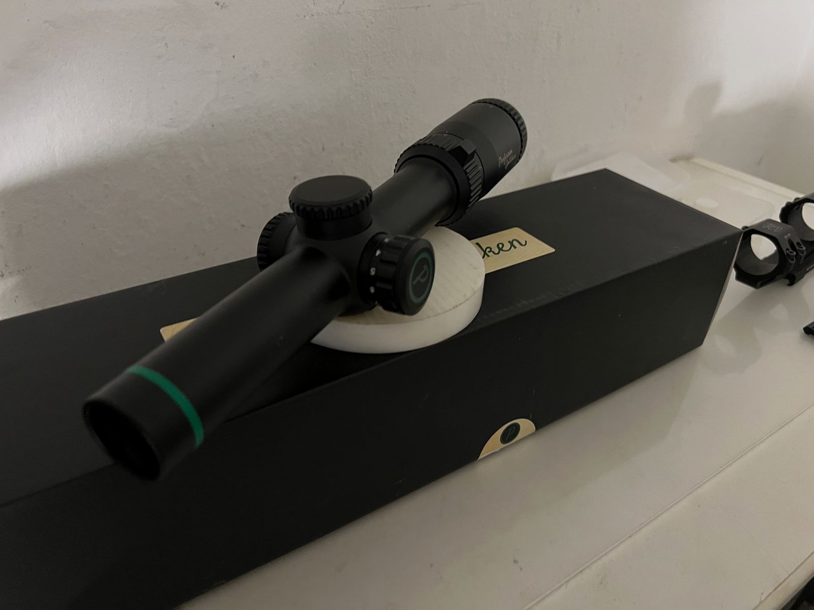 Staffelsee - 1-8x24 LD V2 Zieloptik/Zielfernrohr mit Leuchtfaser-Absehen 4 - mit vollvergütetem LD-Glas für Drückjagd/Bewegungsjagd - robust, stickstoffgefüllt & schussfest