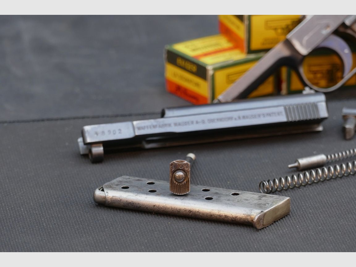 Mauser 1910, 765mm Browning, Ersatzteilträger, Lauf aufgebaucht.