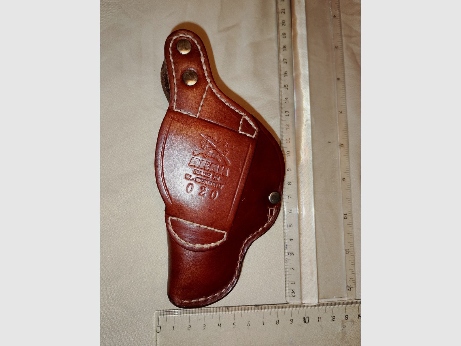 Fondina per revolver in pelle AKAH