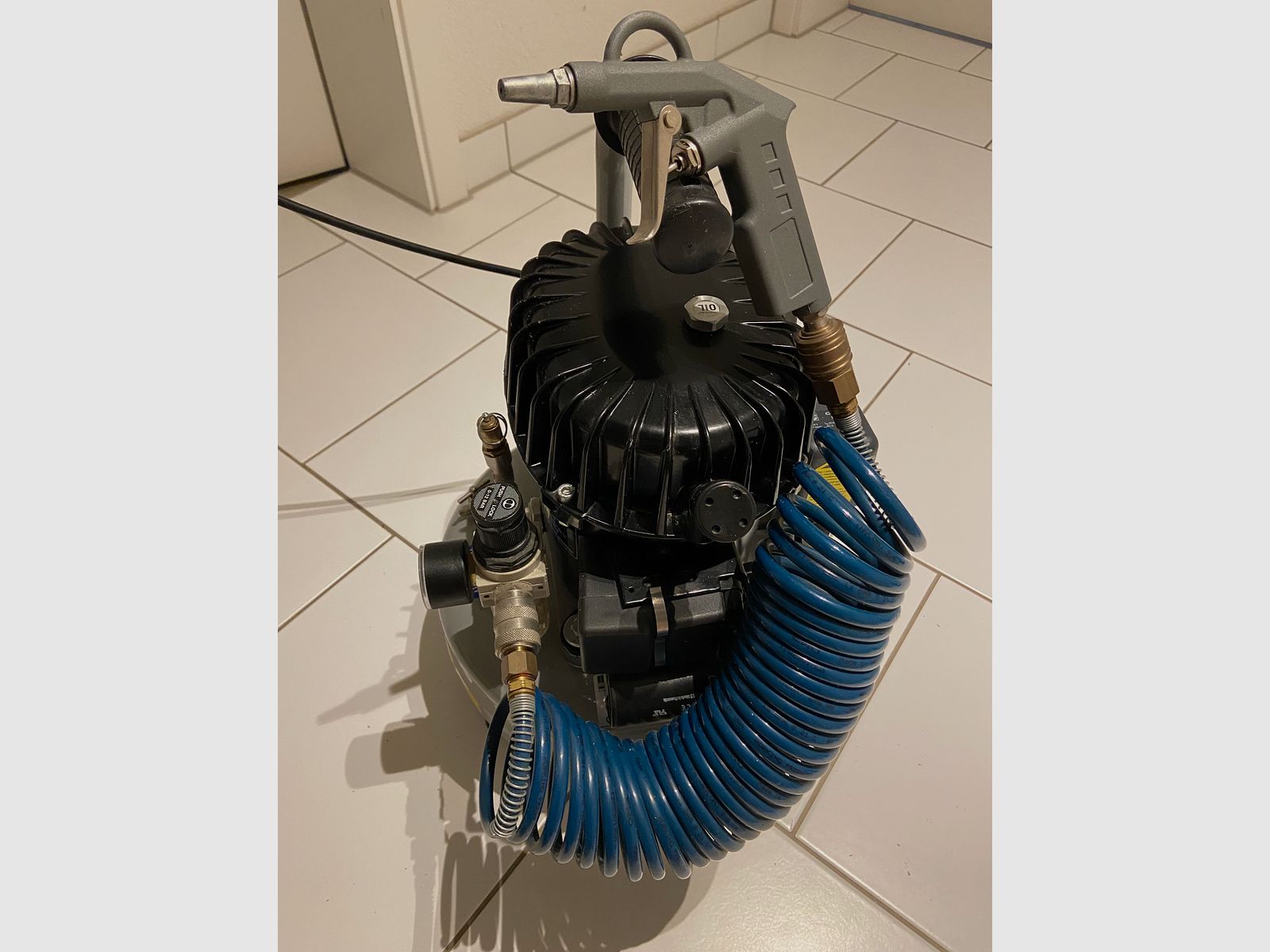 Schneider Kompressor Silent-Master SEM 50-8-9 W - Flüsterkompressor!