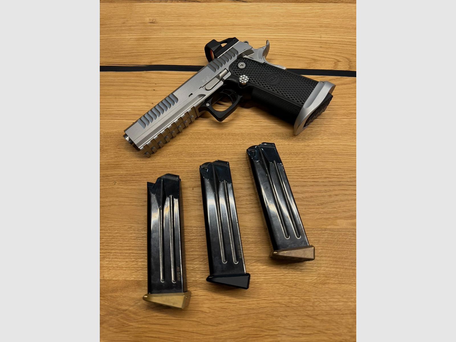 Bul SAS 2 SAW 2011 40 S&W Picatinny Optiken Reddot IPSC