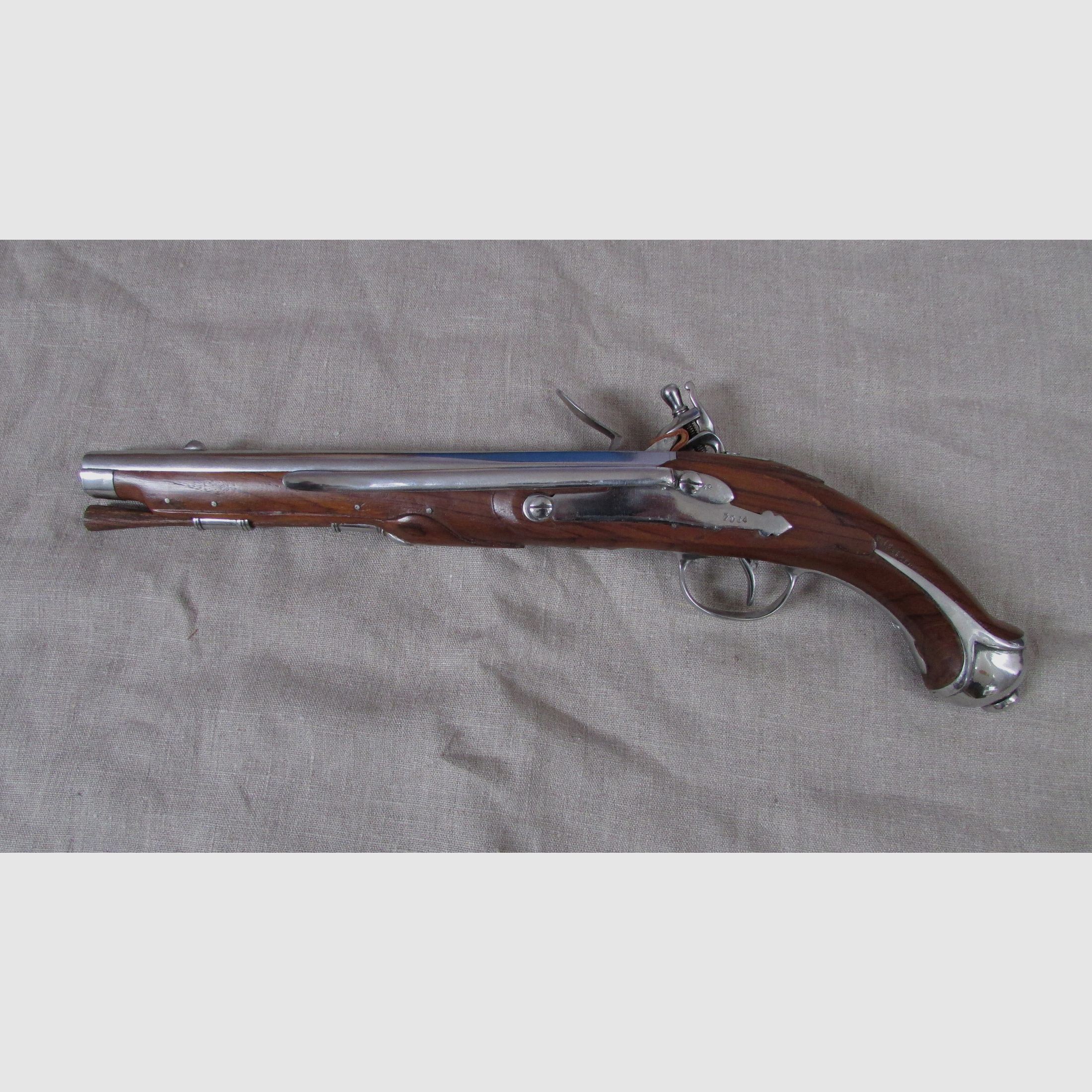 French M1733 flintlock pistol