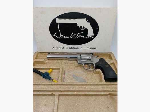 Dan Wesson 732