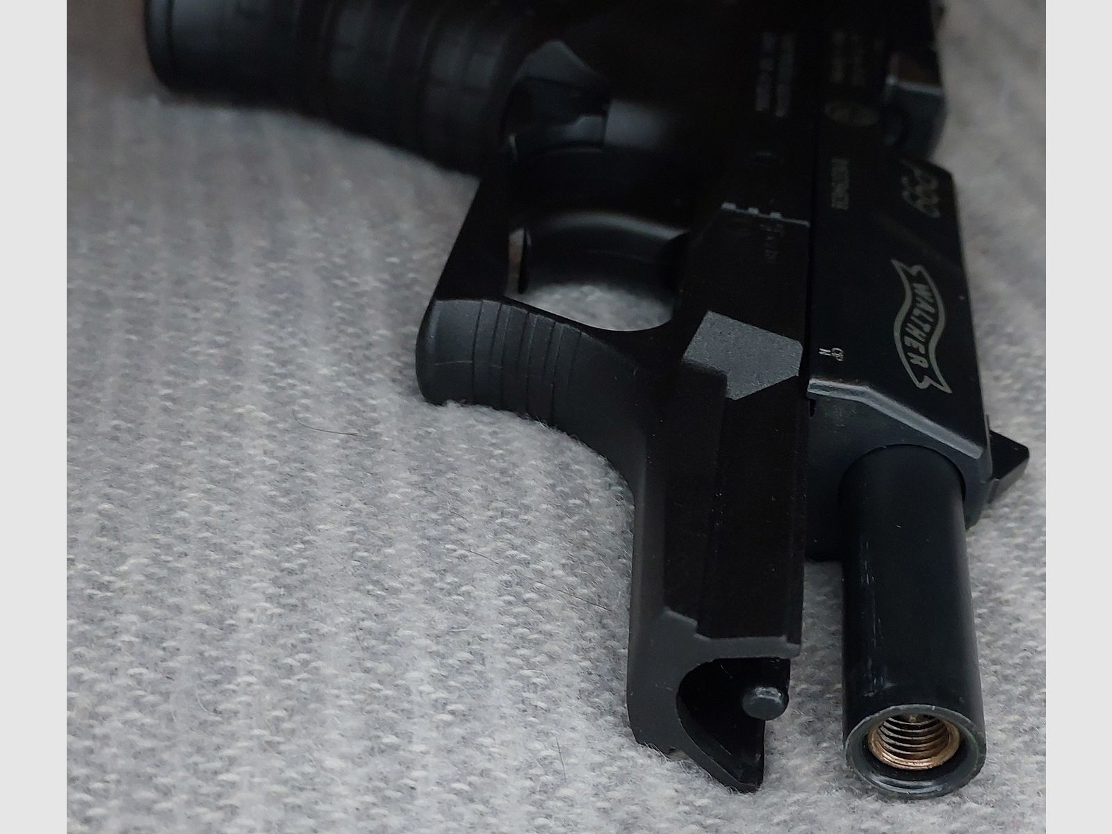 Pistola de fogueo Walther P99 9mm P.A.K. (PTB 762) con multisalida