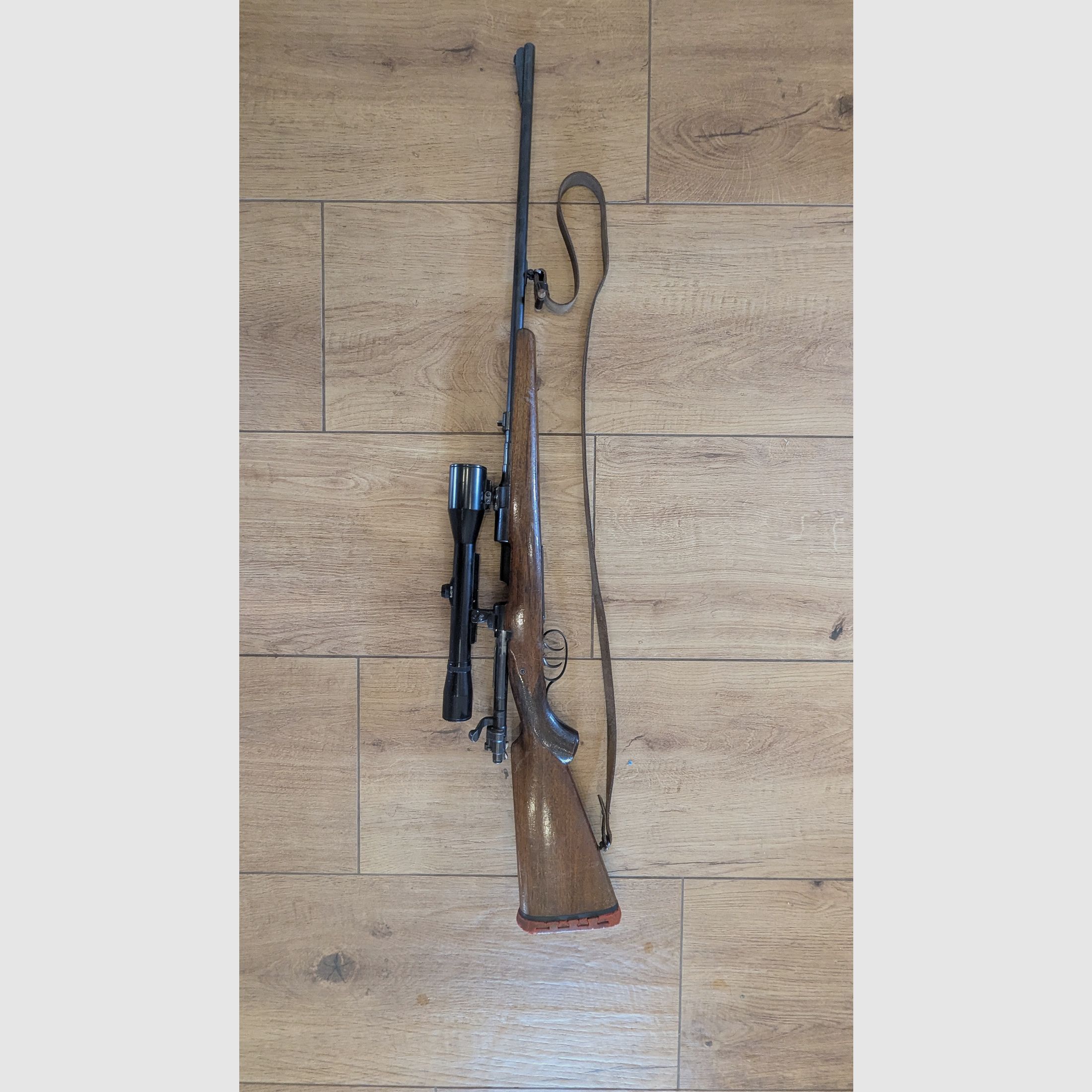 Karabin powtarzalny w kalibrze 7×6