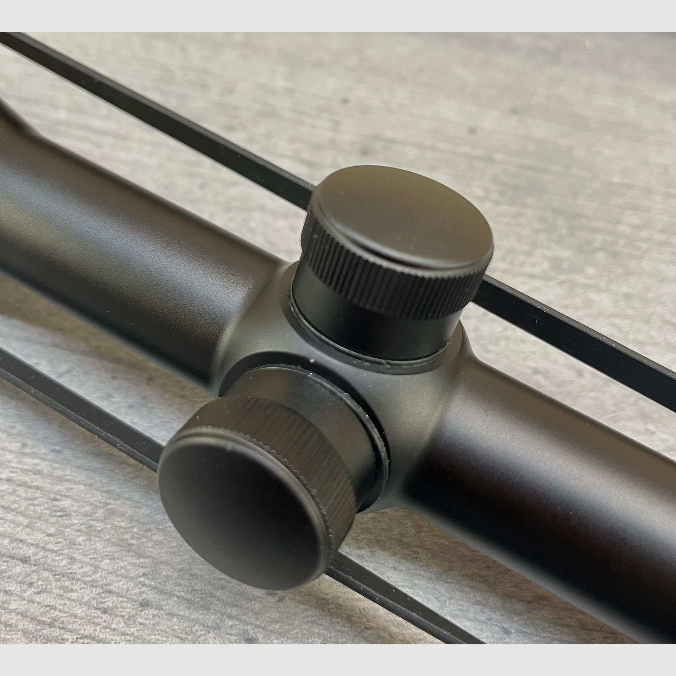 B-stock HAWKE 14120 Vantage 3-9x40 riflescope with 30/30 duplex reticle waterproof / U2025-12