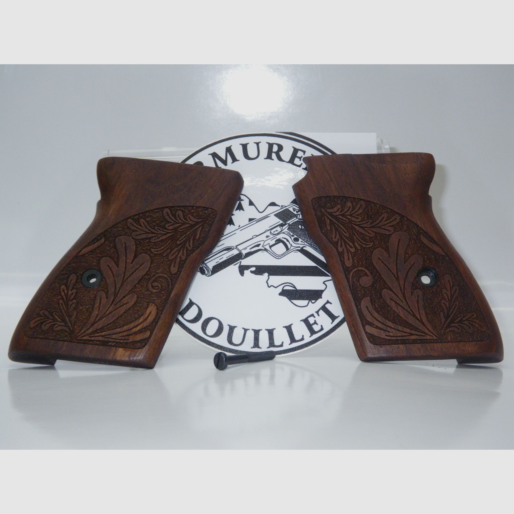 Griffschalen aus Holz für Pistole Walther PPK