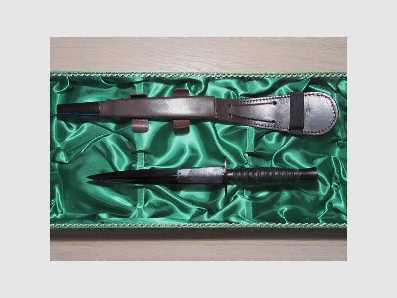 Britisch Third Pattern Commando F-S Knife Wilkinson Sword Elisabeth II England – aus einer Sammlung