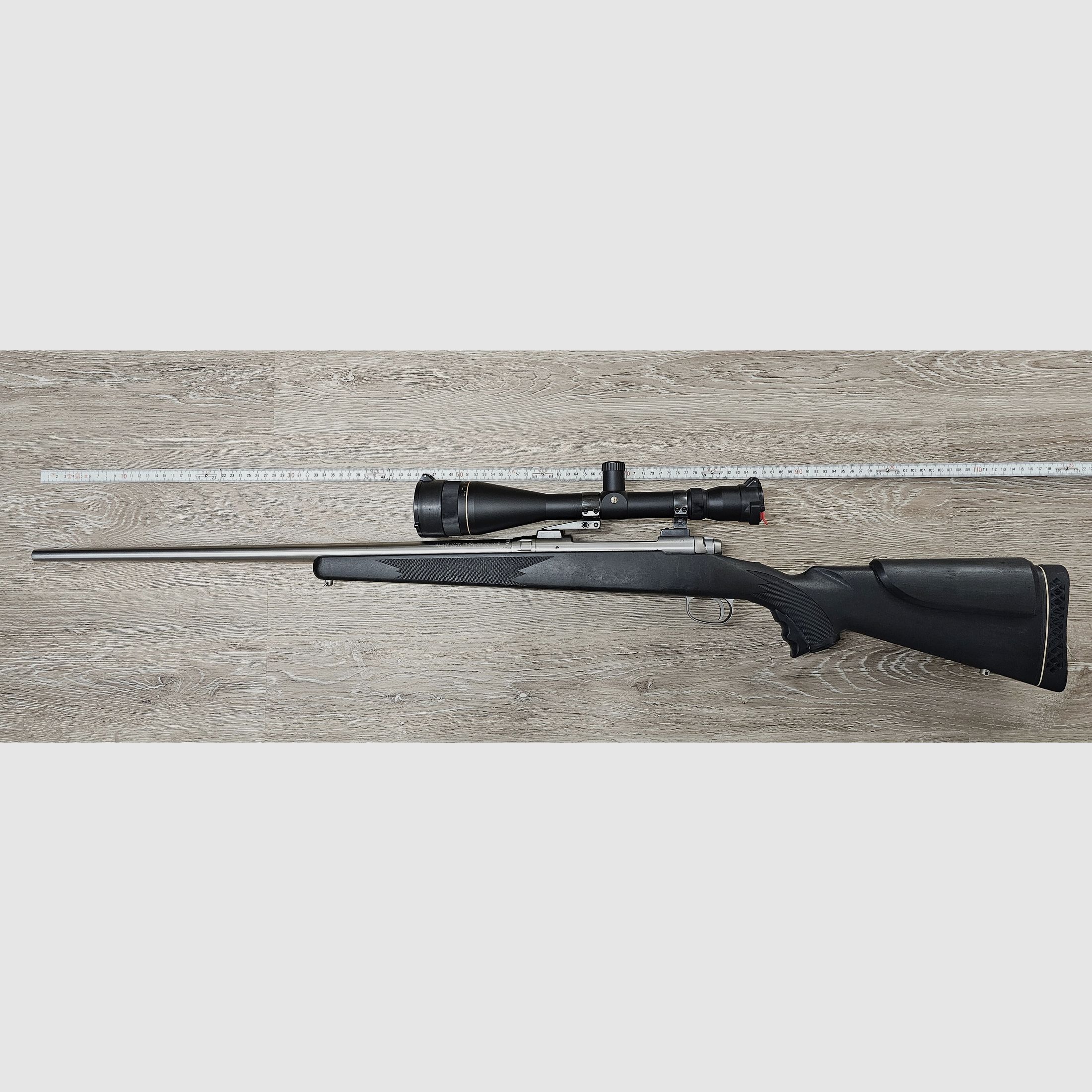 Fucile a ripetizione Savage Modell 116 calibro .338 WinMag con Leupold VARI-X III 6.5–20x50mm LR su montaggio girevole