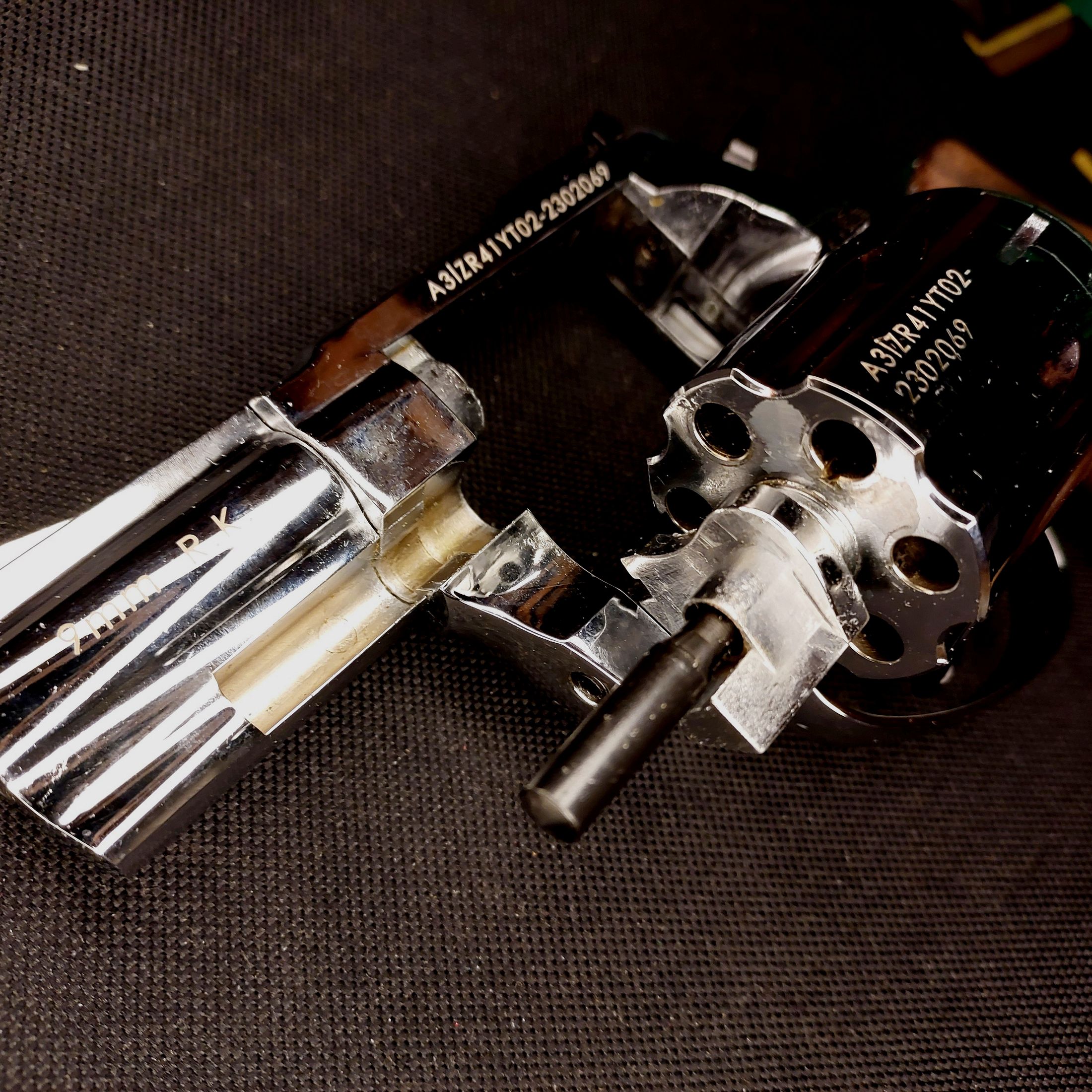 Zoraki R1 2.5 inch chrome with wooden grips revolver caliber 9mm R.K. (PTB 1022)