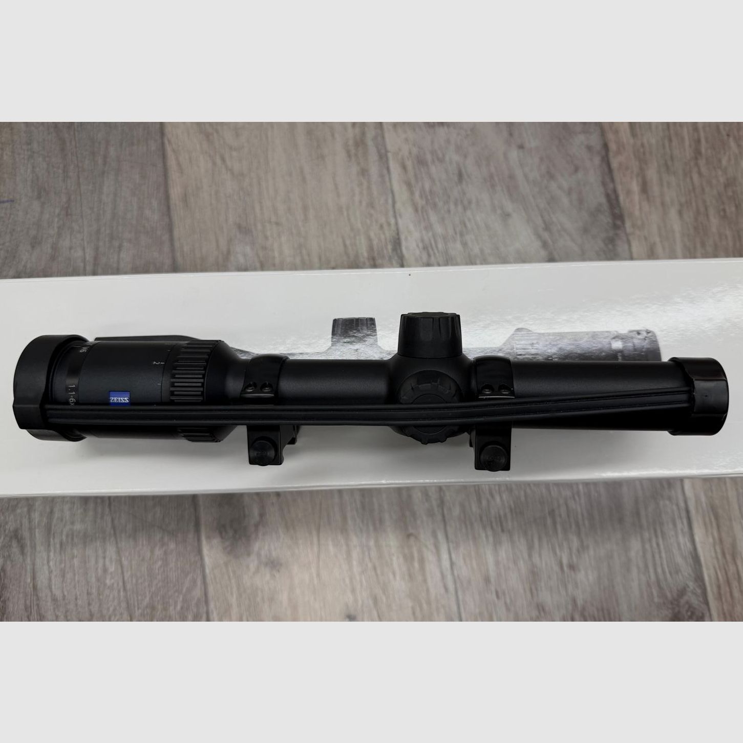 ZEISS telescopio Conquest V6 senza guida 1,1-6x24 con montaggio ad anello di 