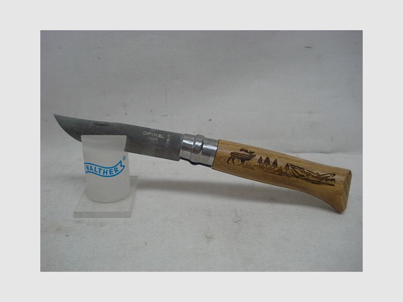 Messer No 08 - geschnitztes Hirschmotiv